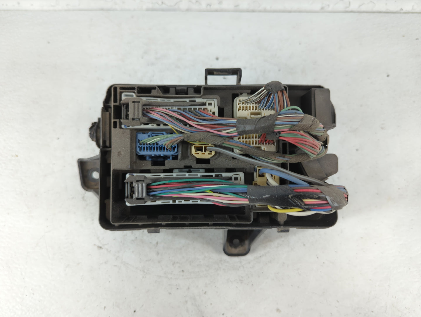 2011 Toyota Tundra Fusebox Fuse Box Panel Relay Module Fits OEM Used Auto Parts - Oemusedautoparts1.com