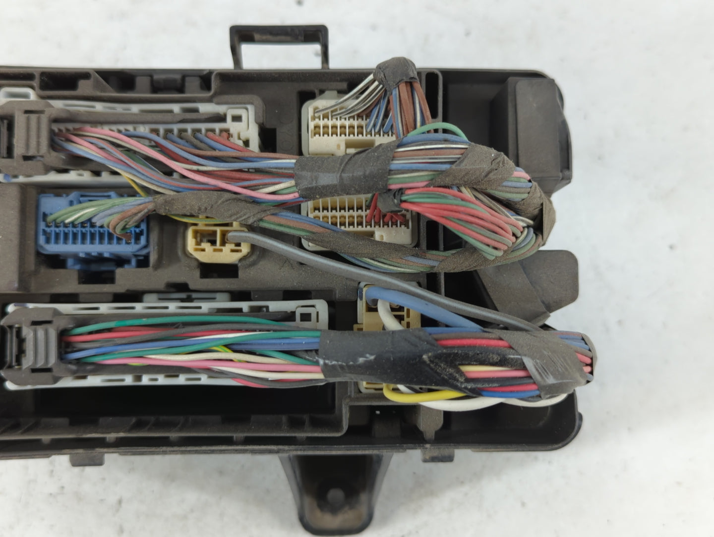 2011 Toyota Tundra Fusebox Fuse Box Panel Relay Module Fits OEM Used Auto Parts - Oemusedautoparts1.com