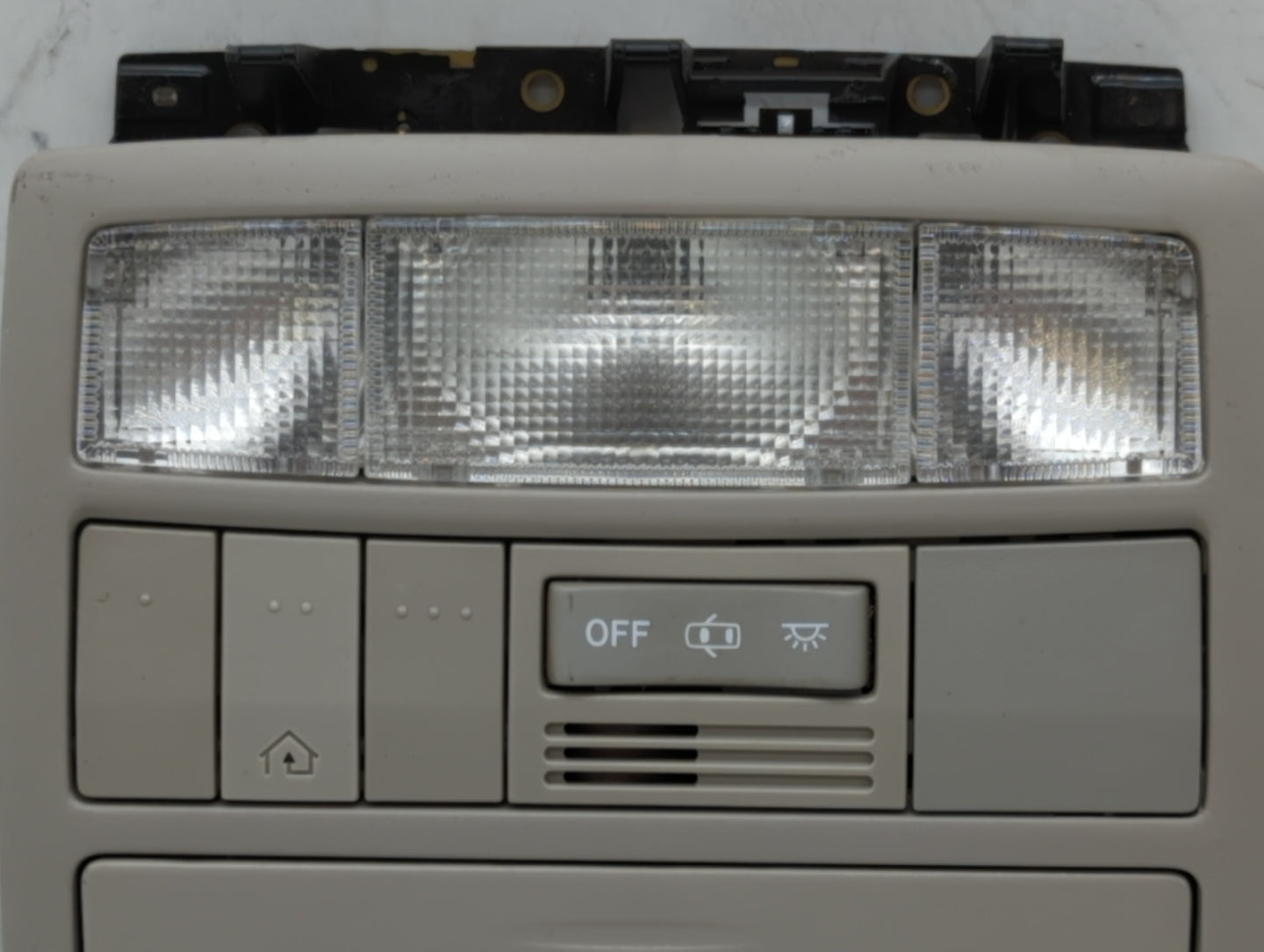 2011 Toyota Venza Overhead Roof Console - Oemusedautoparts1.com