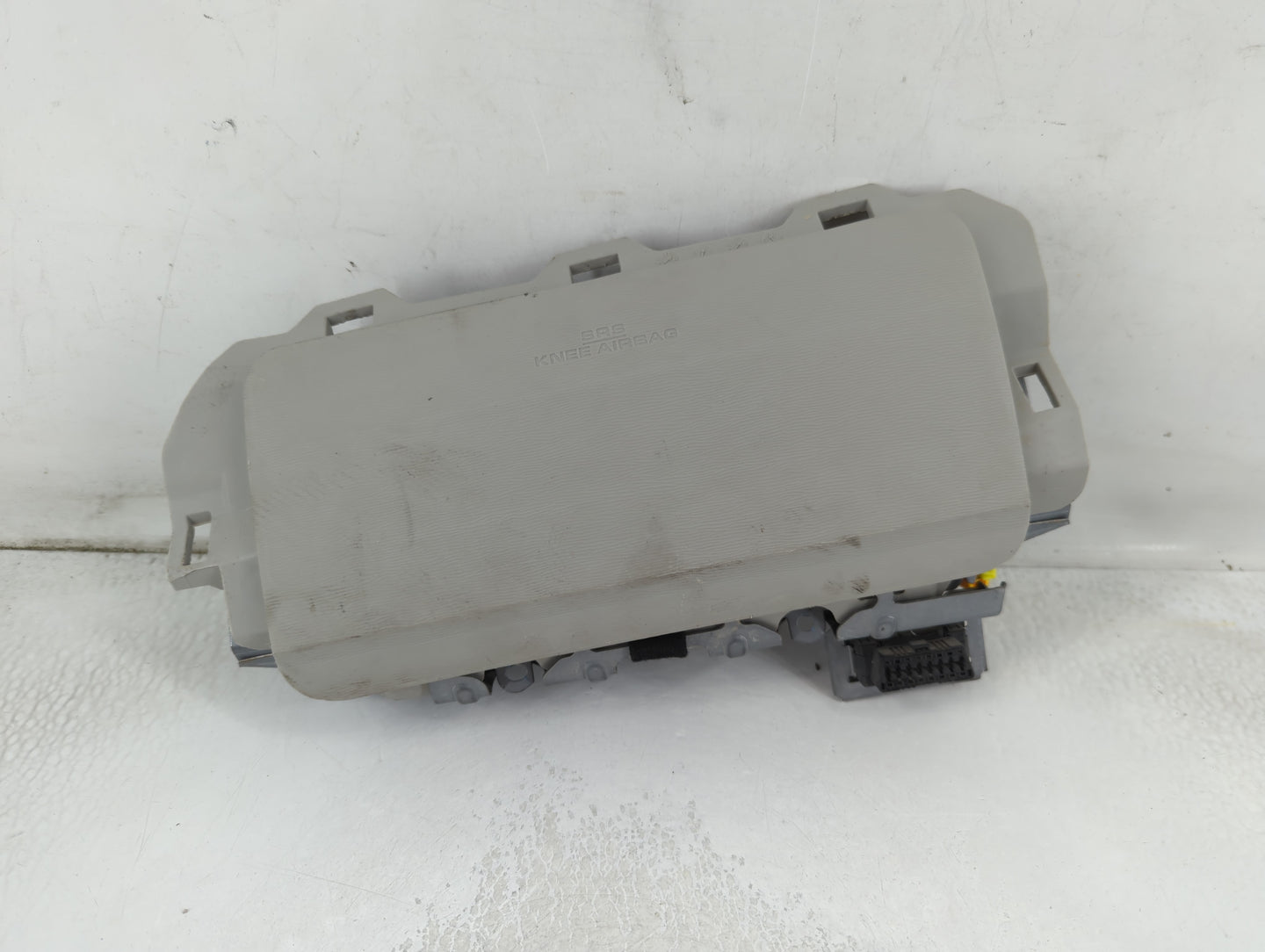 2009-2013 Toyota Venza Air Bag Passenger Right Dashboard OEM P/N:205674310M71 Fits Fits 2009 2010 2011 2012 2013 OEM Used Au