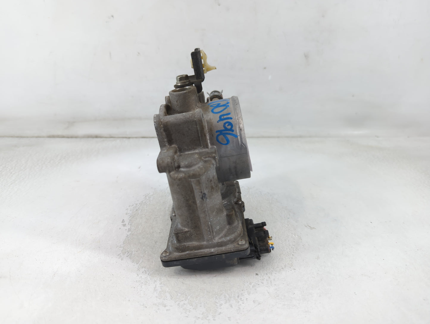 2009-2016 Toyota Venza Throttle Body P/N:22030-36010 Fits Fits 2009 2010 2011 2012 2013 2014 2015 2016 2017 2018 2019 OEM Us