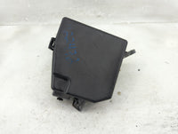 2006-2011 Toyota Yaris Fusebox Fuse Box Panel Relay Module P/N:82662-52301 Fits Fits 2006 2007 2008 2009 2010 2011 OEM Used 