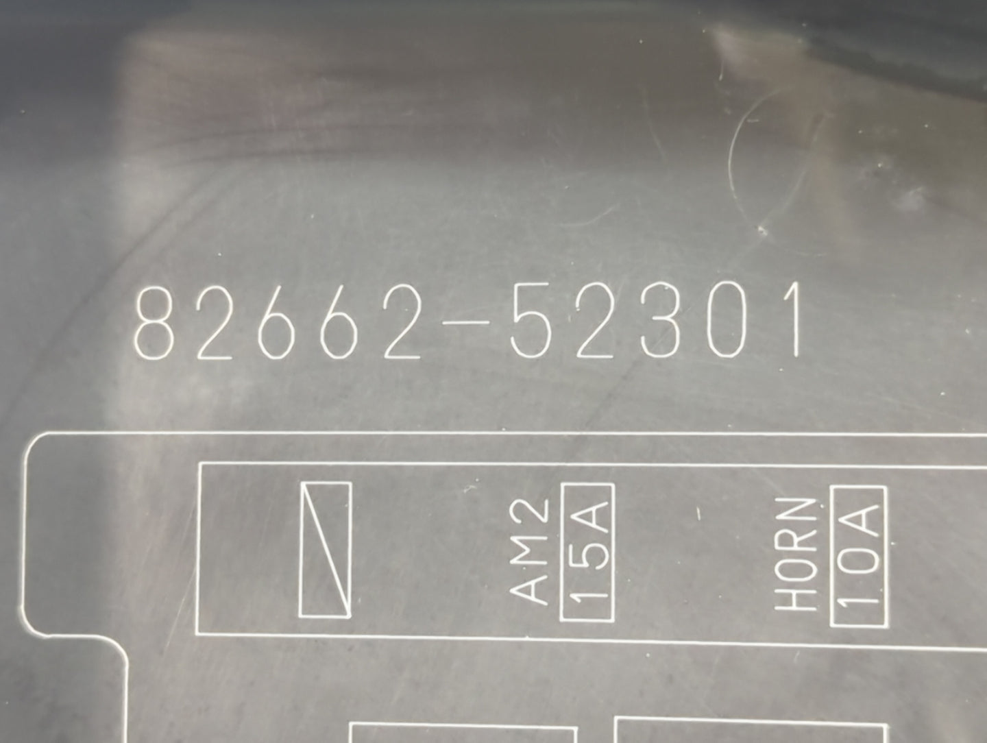 2006-2011 Toyota Yaris Fusebox Fuse Box Panel Relay Module P/N:82662-52301 Fits Fits 2006 2007 2008 2009 2010 2011 OEM Used 