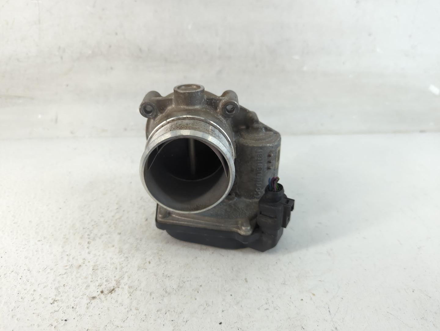 2009-2017 Volkswagen Cc Throttle Body P/N:06F 133 062 Q Fits OEM Used Auto Parts - Oemusedautoparts1.com
