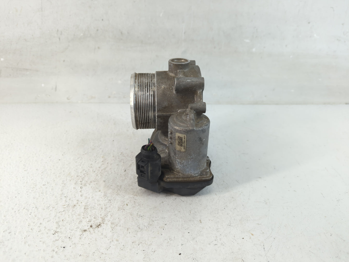 2009-2017 Volkswagen Cc Throttle Body P/N:06F 133 062 Q Fits OEM Used Auto Parts - Oemusedautoparts1.com