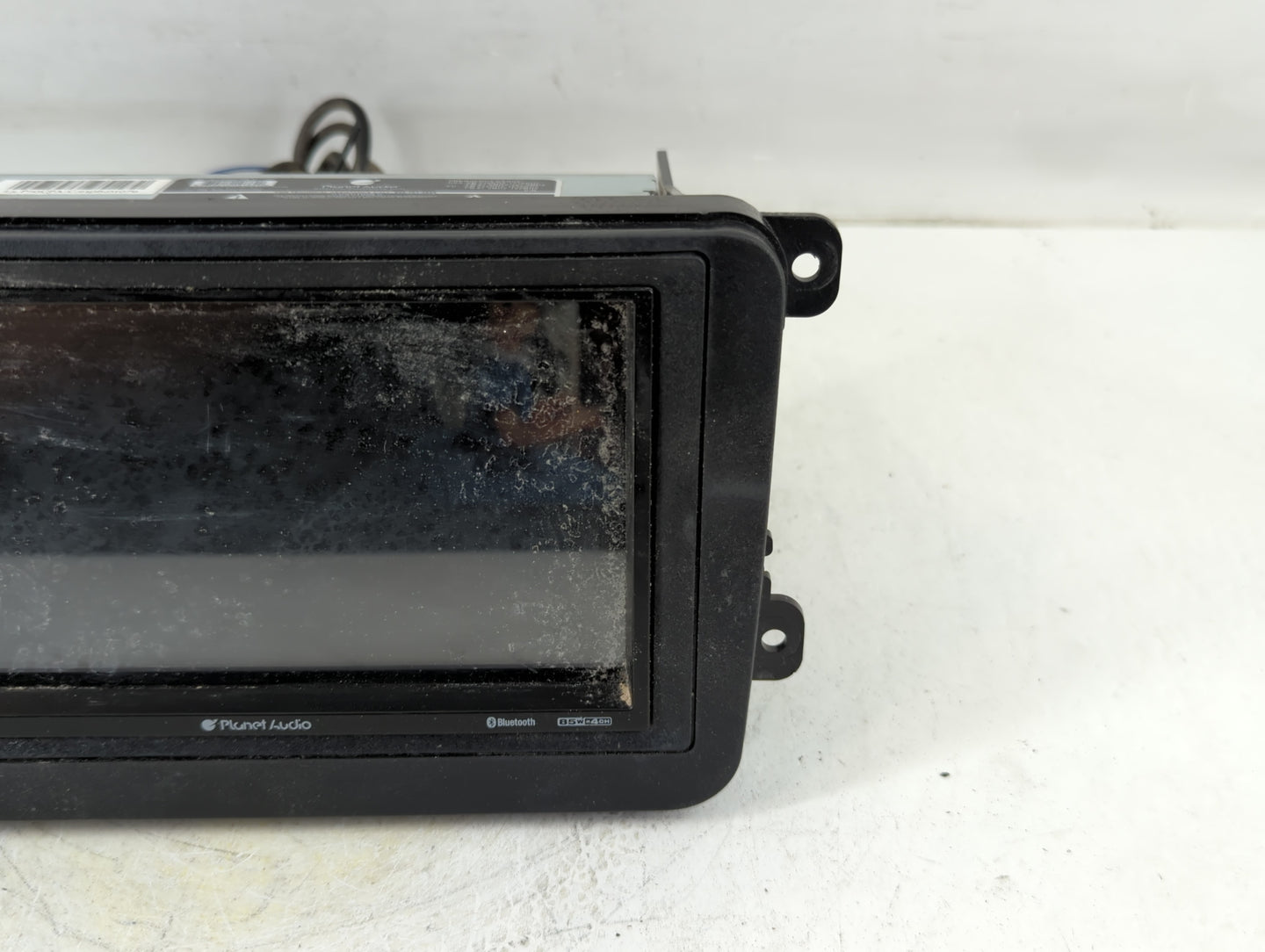 2010-2011 Volkswagen Cc Radio AM FM Cd Player Receiver Replacement Fits Fits 2010 2011 OEM Used Auto Parts - Oemusedautopart