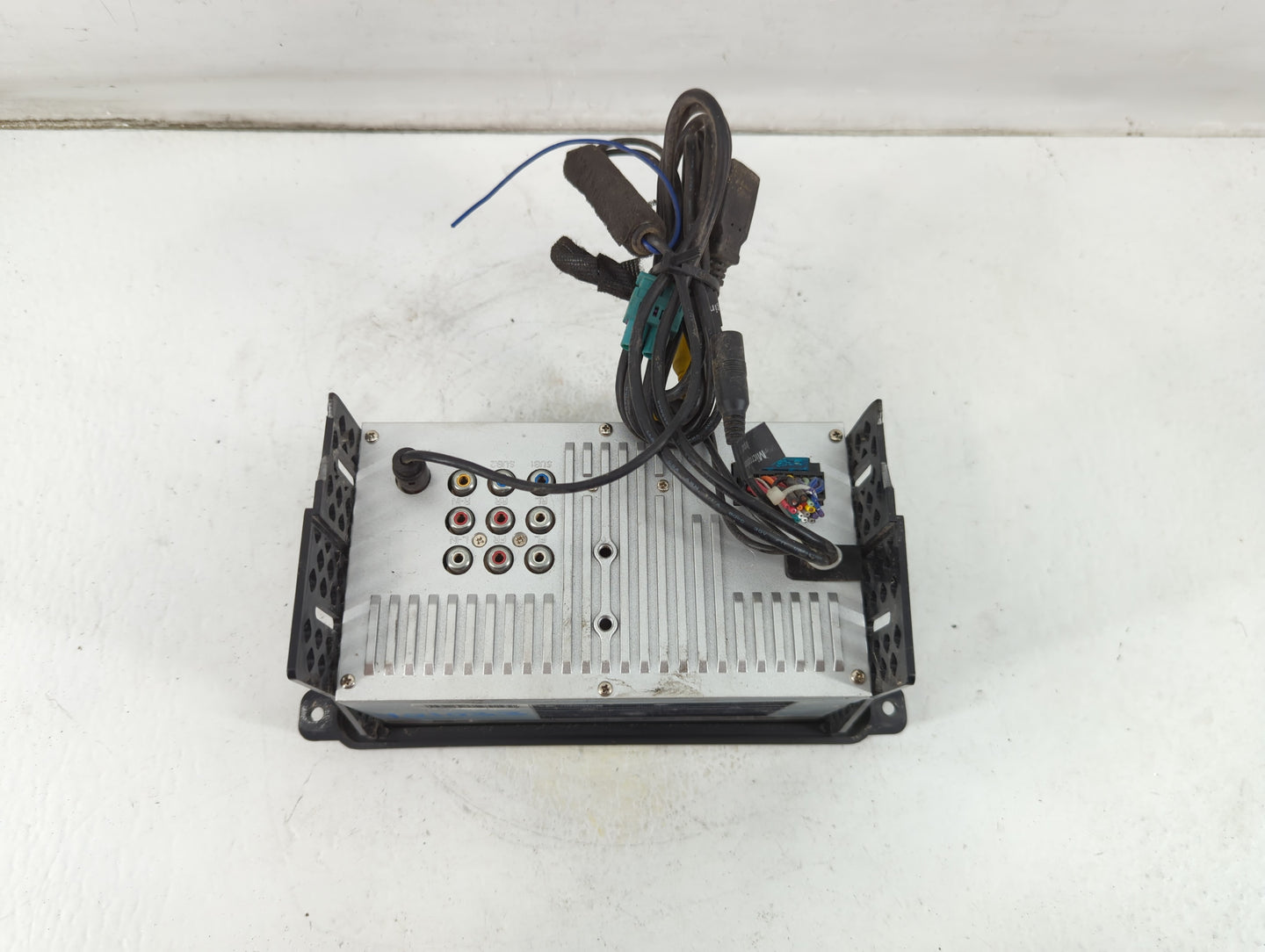 2010-2011 Volkswagen Cc Radio AM FM Cd Player Receiver Replacement Fits Fits 2010 2011 OEM Used Auto Parts - Oemusedautopart
