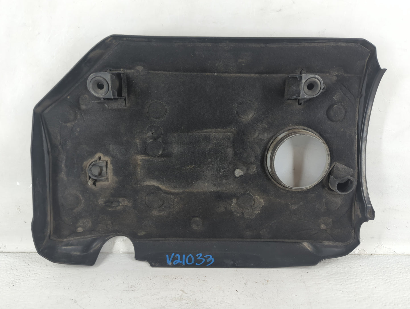 2011 Volkswagen Cc Engine Cover - Oemusedautoparts1.com