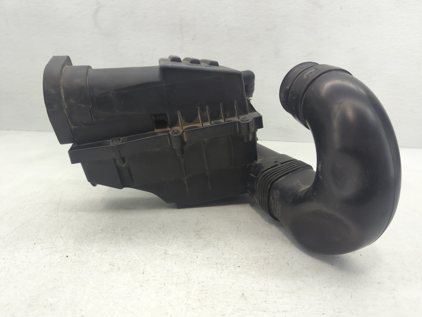 2009-2017 Volkswagen Cc Air Cleaner Intake-duct Hose Tube - Oemusedautoparts1.com