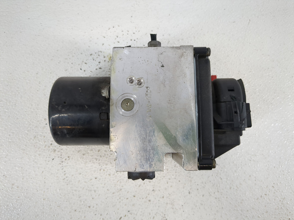2009-2011 Volkswagen Cc Anti-Lock Brake ABS Pump Module Actuator OEM P/N:3C0 614 109 AF Fits Fits 2009 2010 2011 OEM Used Au