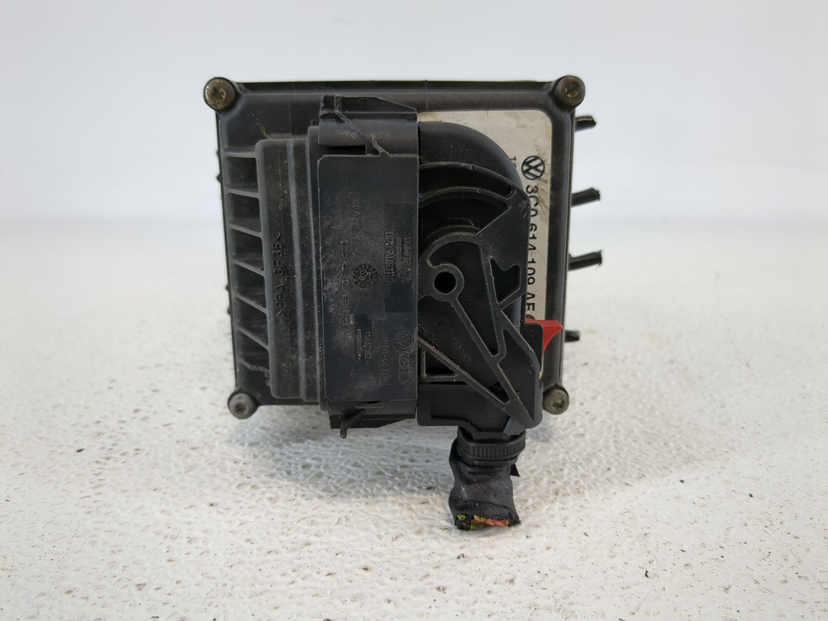 2009-2011 Volkswagen Cc Anti-Lock Brake ABS Pump Module Actuator OEM P/N:3C0 614 109 AF Fits Fits 2009 2010 2011 OEM Used Au