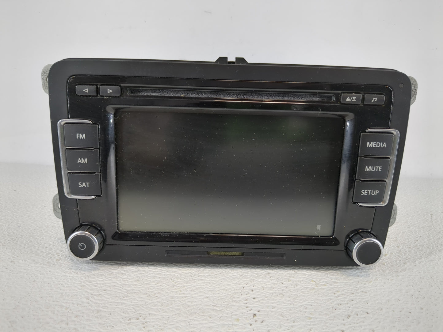 2009-2013 Volkswagen Cc Radio AM FM Cd Player Receiver Replacement P/N:1K0 035 180 AC Fits OEM Used Auto Parts - Oemusedauto