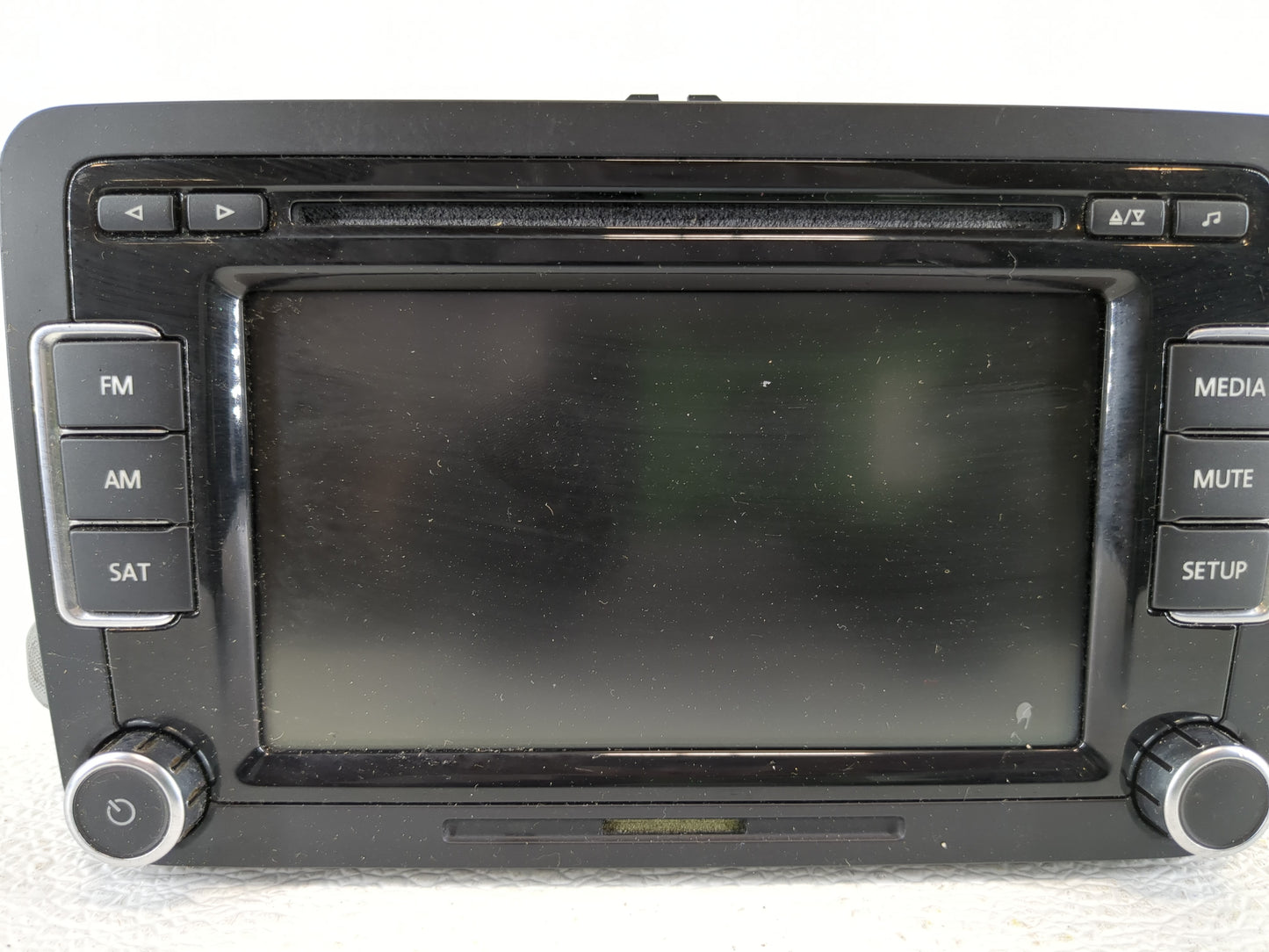 2009-2013 Volkswagen Cc Radio AM FM Cd Player Receiver Replacement P/N:1K0 035 180 AC Fits OEM Used Auto Parts - Oemusedauto