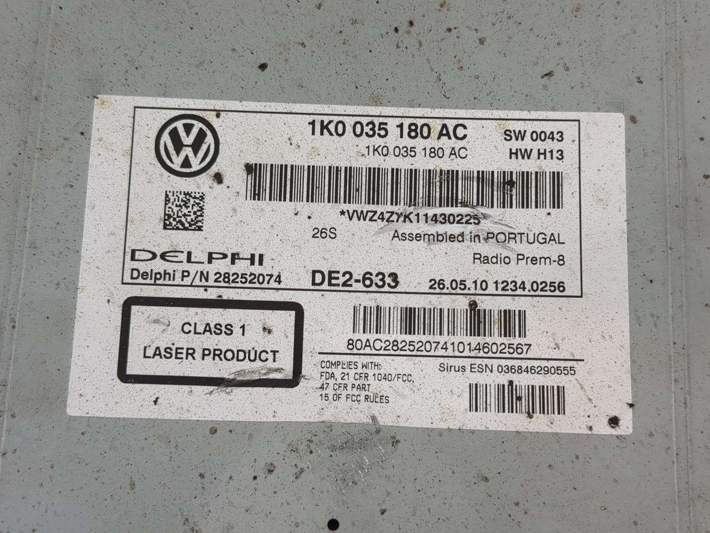 2009-2013 Volkswagen Cc Radio AM FM Cd Player Receiver Replacement P/N:1K0 035 180 AC Fits OEM Used Auto Parts - Oemusedauto
