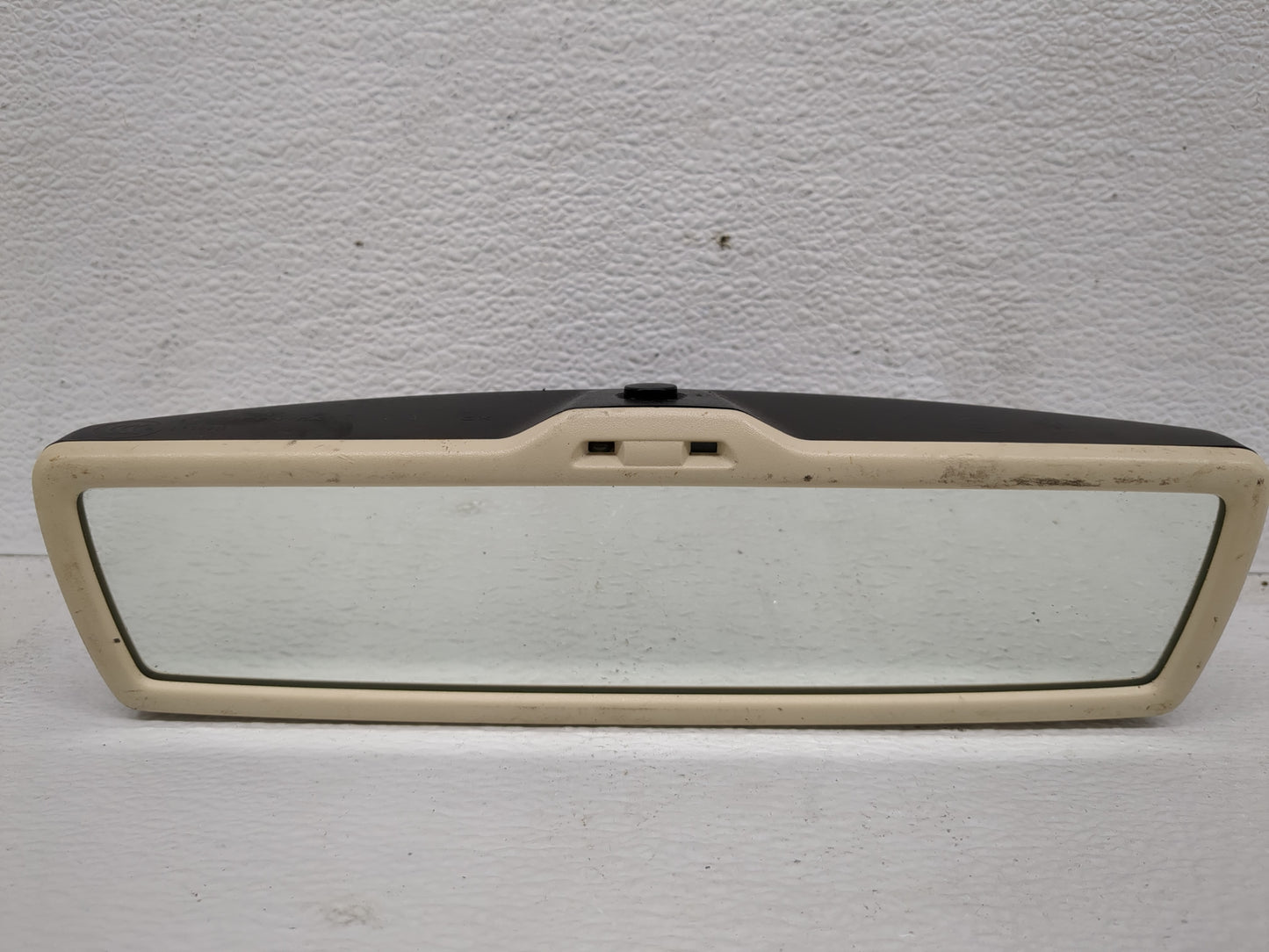 2009-2012 Volkswagen Cc Interior Rear View Mirror Replacement OEM P/N:E11026141 Fits OEM Used Auto Parts - Oemusedautoparts1