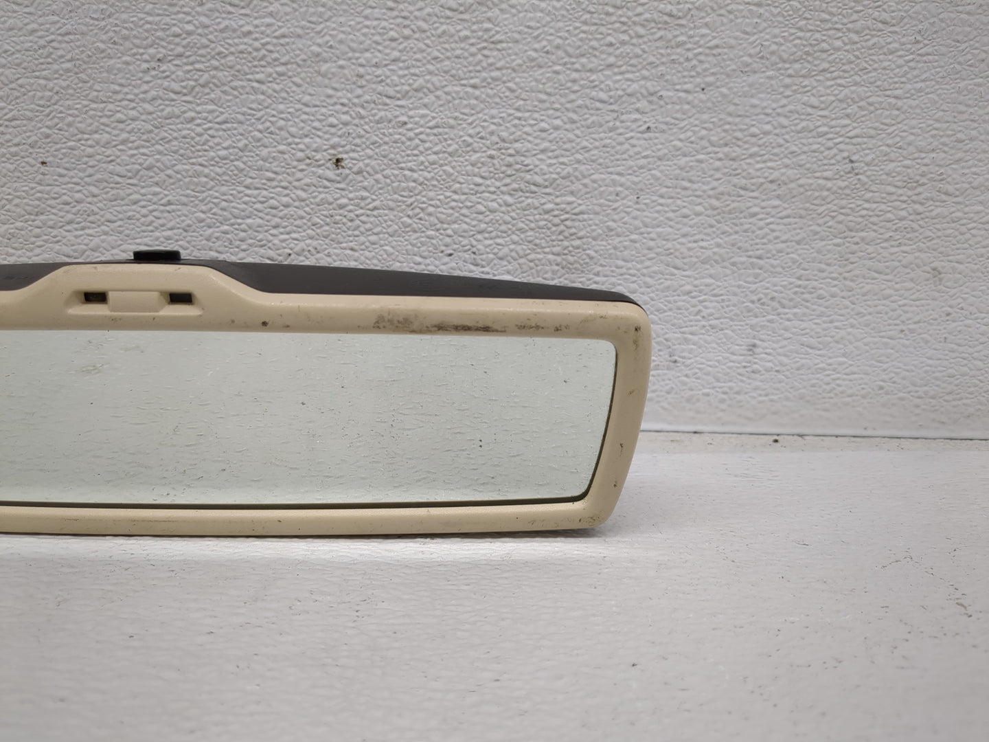 2009-2012 Volkswagen Cc Interior Rear View Mirror Replacement OEM P/N:E11026141 Fits OEM Used Auto Parts - Oemusedautoparts1