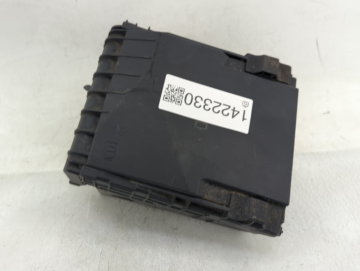 2009-2012 Volkswagen Cc Fusebox Fuse Box Panel Relay Module Fits Fits 2009 2010 2011 2012 OEM Used Auto Parts - Oemusedautop