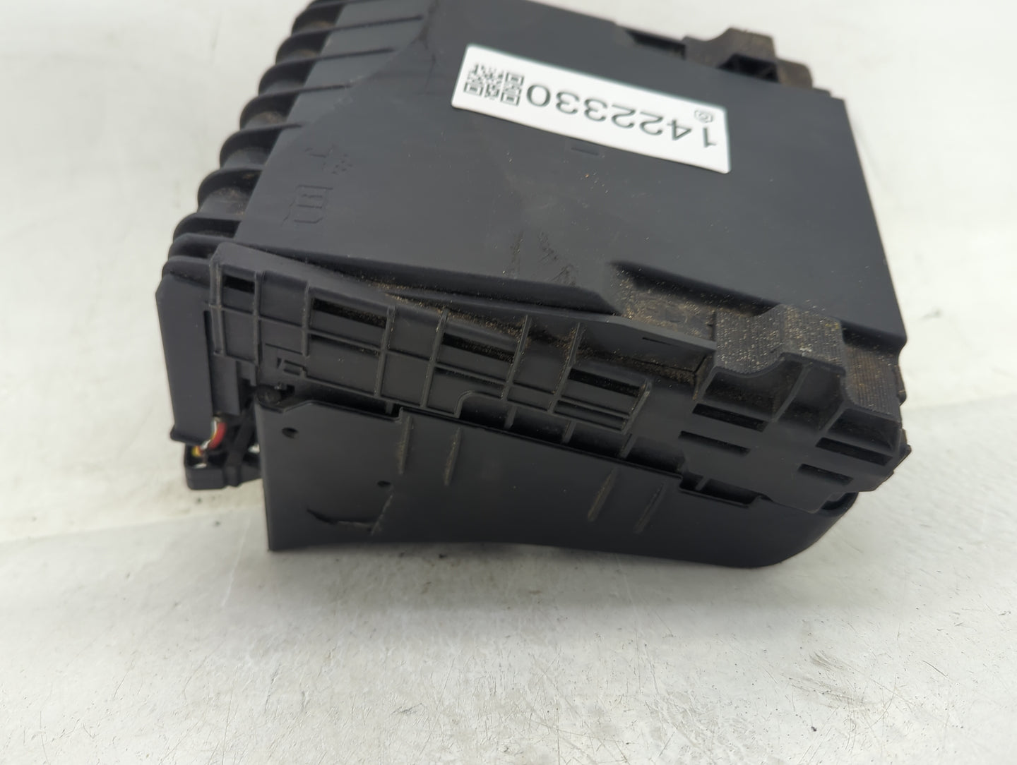 2009-2012 Volkswagen Cc Fusebox Fuse Box Panel Relay Module Fits Fits 2009 2010 2011 2012 OEM Used Auto Parts - Oemusedautop