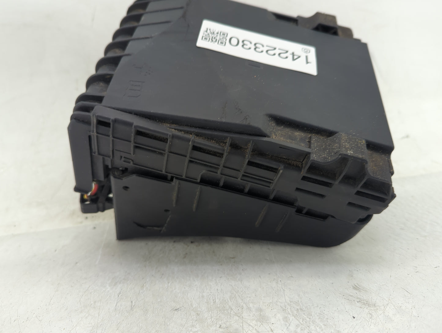 2009-2012 Volkswagen Cc Fusebox Fuse Box Panel Relay Module Fits Fits 2009 2010 2011 2012 OEM Used Auto Parts - Oemusedautop