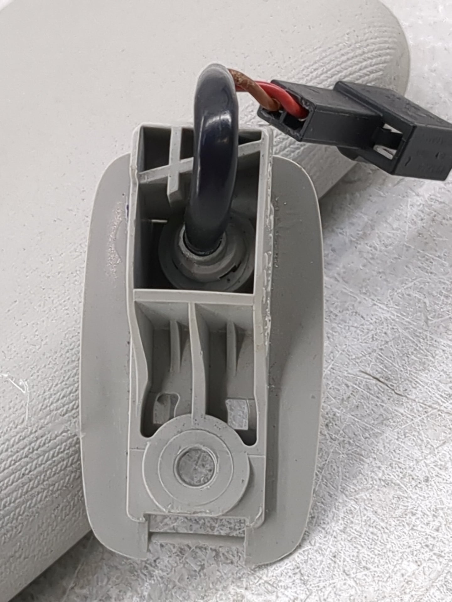 2009-2017 Volkswagen Cc Sun Visor Shade Replacement Driver Left Mirror Fits OEM Used Auto Parts - Oemusedautoparts1.com