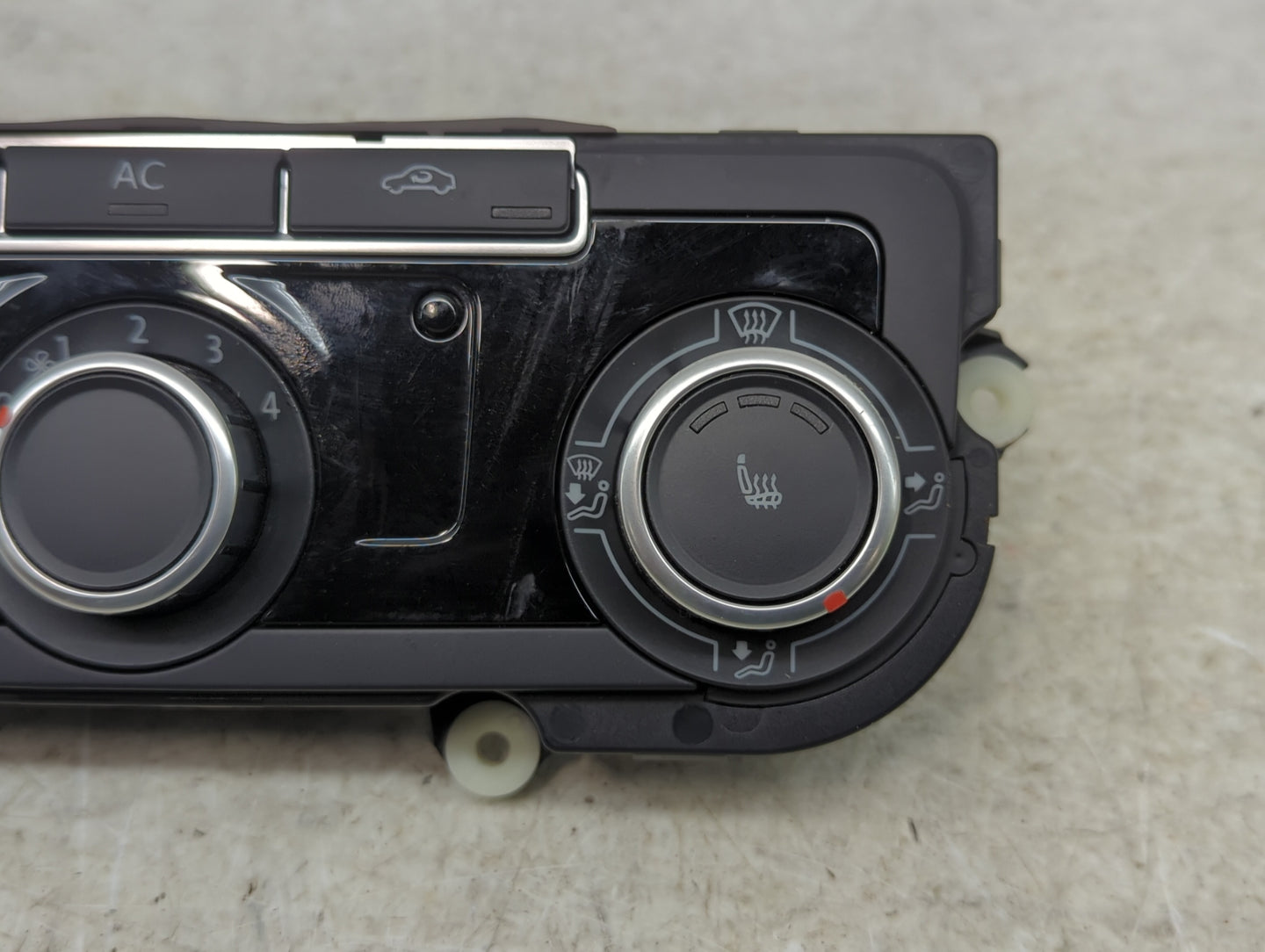 2011-2012 Volkswagen Cc Climate Control Module Temperature AC/Heater Replacement P/N:5HB009751 Fits Fits 2011 2012 2013 2014