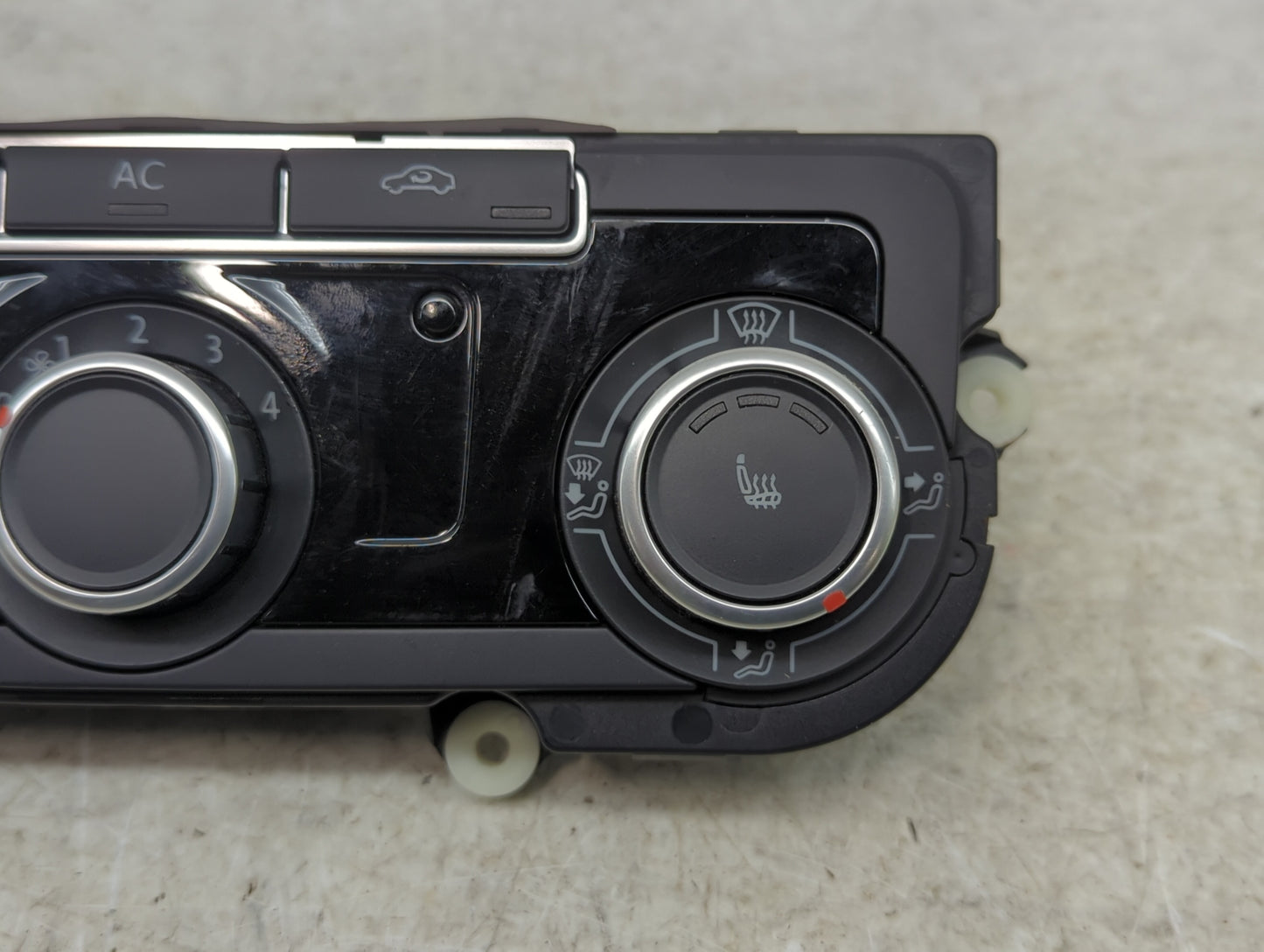 2011-2012 Volkswagen Cc Climate Control Module Temperature AC/Heater Replacement P/N:5HB009751 Fits Fits 2011 2012 2013 2014