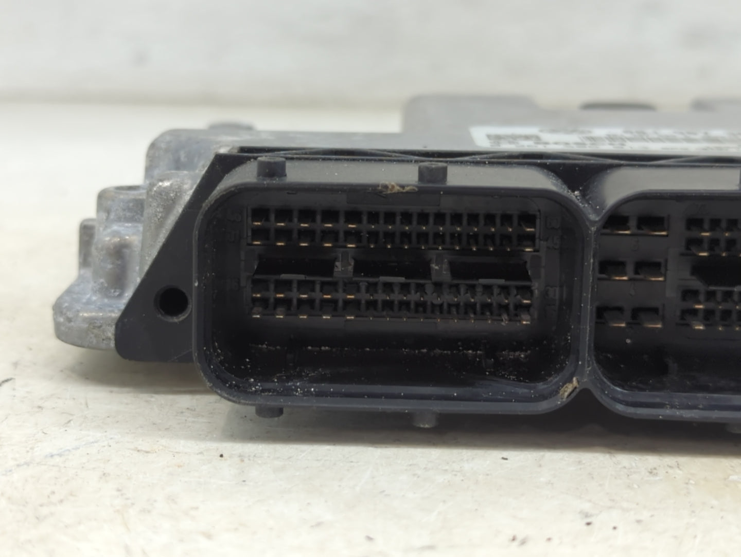 2010-2011 Volkswagen Cc PCM Engine Control Computer ECU ECM PCU OEM P/N:06J907309A 0261S06013, 1039S41270 Fits Fits 2010 201