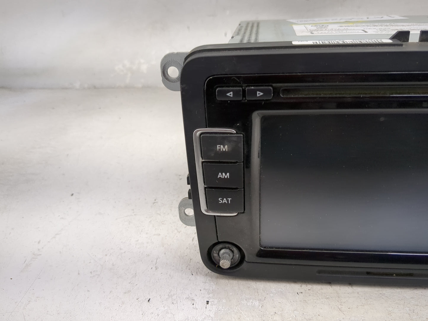 2009-2013 Volkswagen Cc Radio AM FM Cd Player Receiver Replacement P/N:1K0035180AC 28252074 Fits OEM Used Auto Parts - Oemus