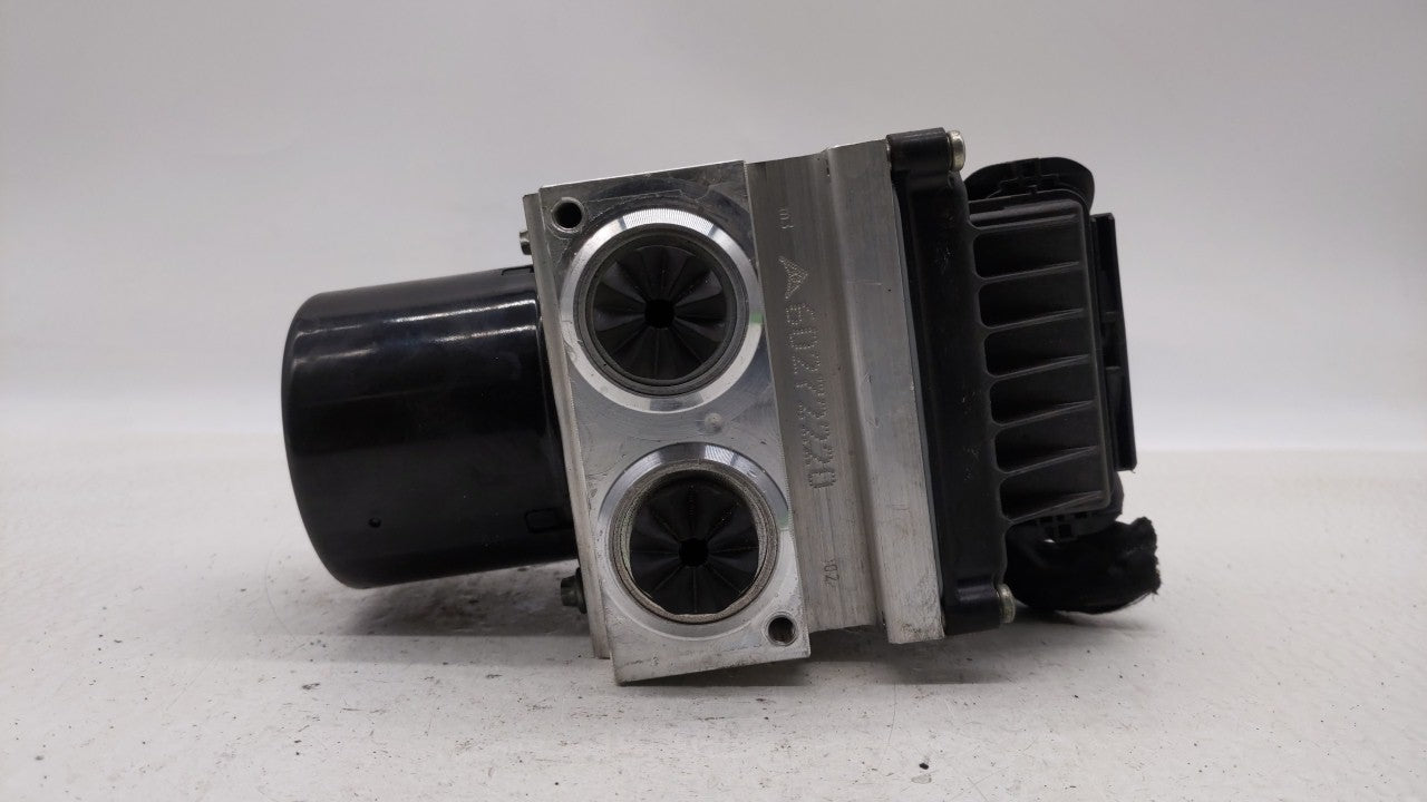 2009-2011 Volkswagen Cc ABS Pump Control Module Replacement P/N:3C0.614.109.A 3C0.614.109.AF Fits Fits 2009 2010 2011 OEM Us