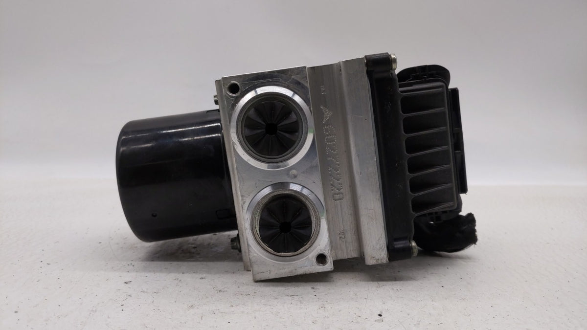 2009-2011 Volkswagen Cc Anti-Lock Brake ABS Pump Module Actuator OEM P/N:3C0.614.109.A 3C0.614.109.AF Fits Fits 2009 2010 20