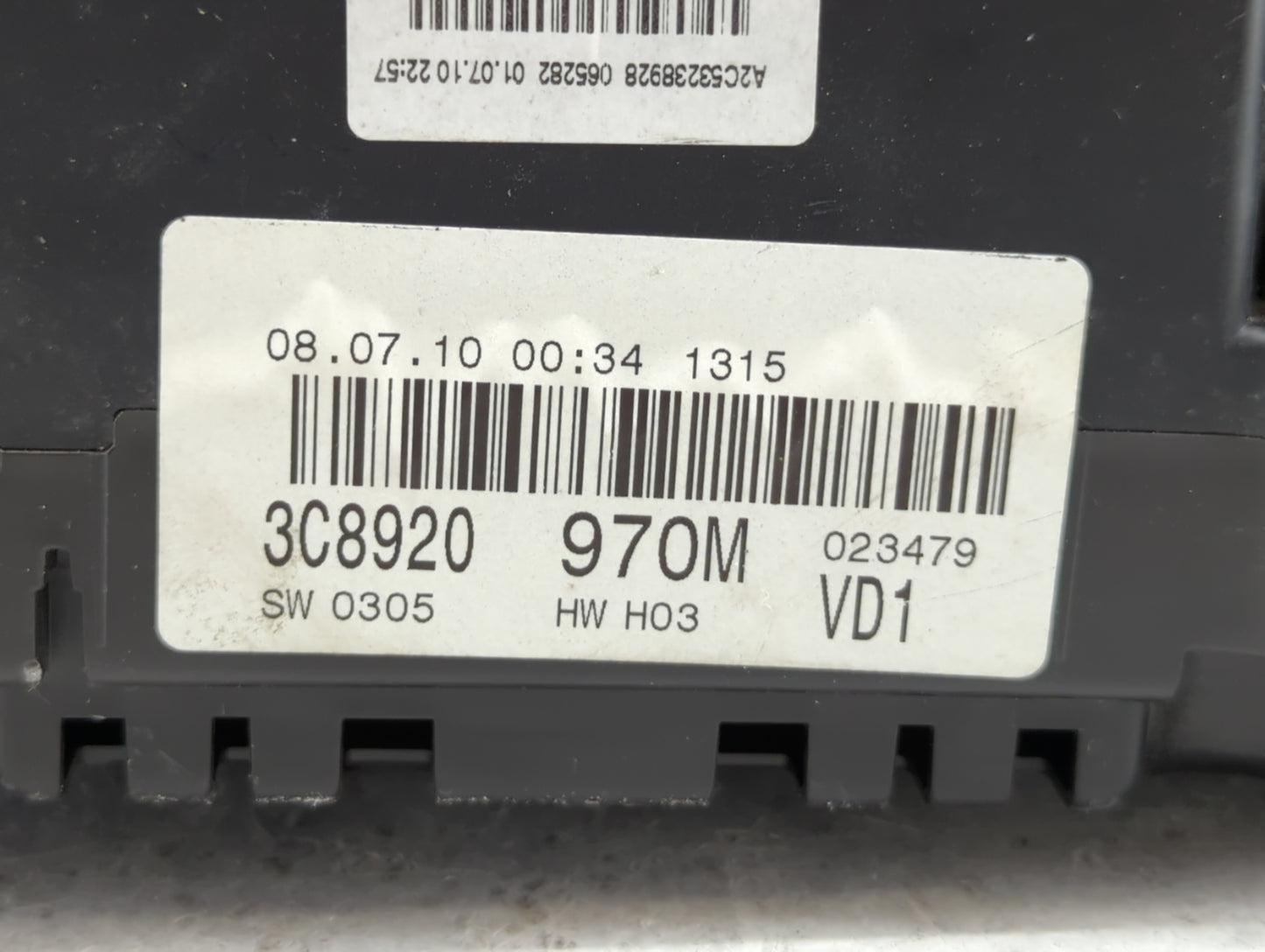 2010-2011 Volkswagen Cc Instrument Cluster Speedometer Gauges P/N:3C8 920 970 M 3C8920970M Fits Fits 2010 2011 OEM Used Auto