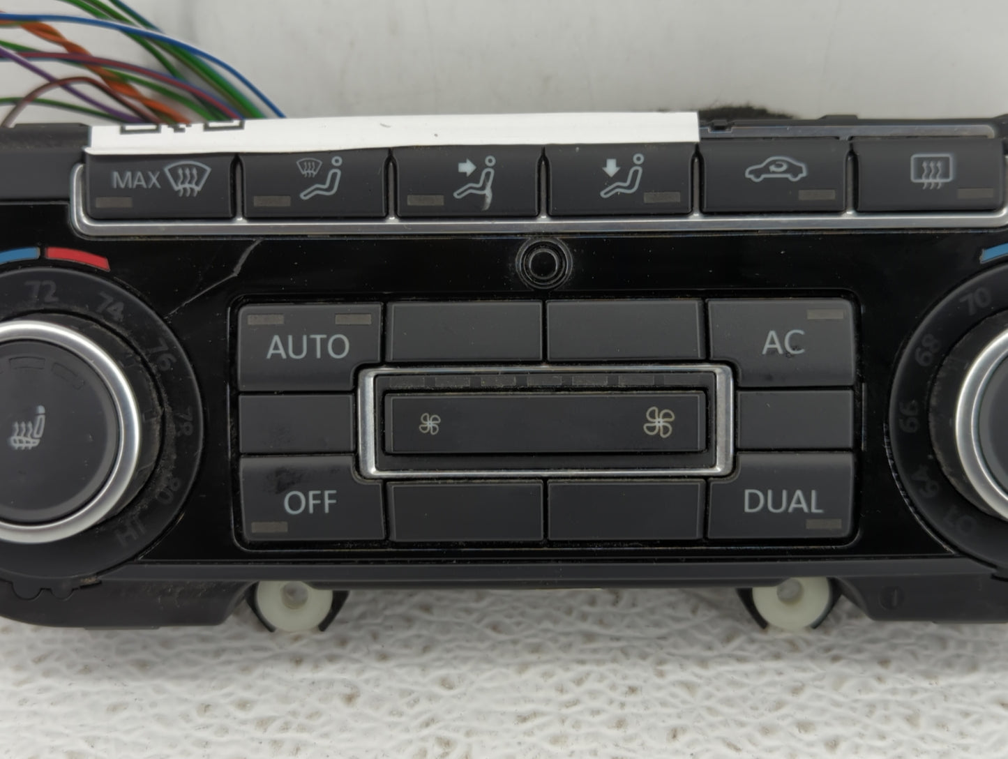 2011-2012 Volkswagen Cc Climate Control Module Temperature AC/Heater Replacement P/N:5K0 907 044 EK 5K0 907 044 DN Fits OEM 