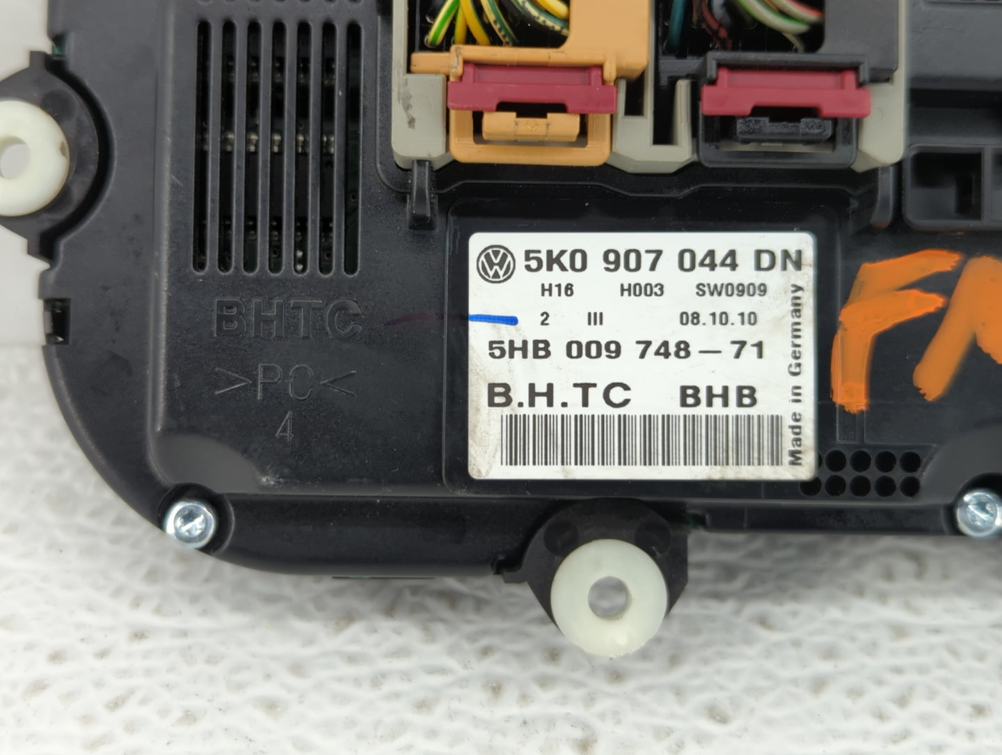 2011-2012 Volkswagen Cc Climate Control Module Temperature AC/Heater Replacement P/N:5K0 907 044 EK 5K0 907 044 DN Fits OEM 