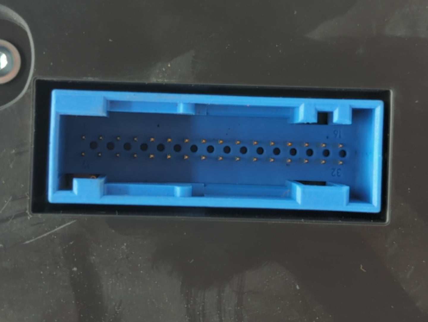 2010-2011 Volkswagen Cc Instrument Cluster Speedometer Gauges P/N:3C8 920 970 M 3C8920970M Fits Fits 2010 2011 OEM Used Auto