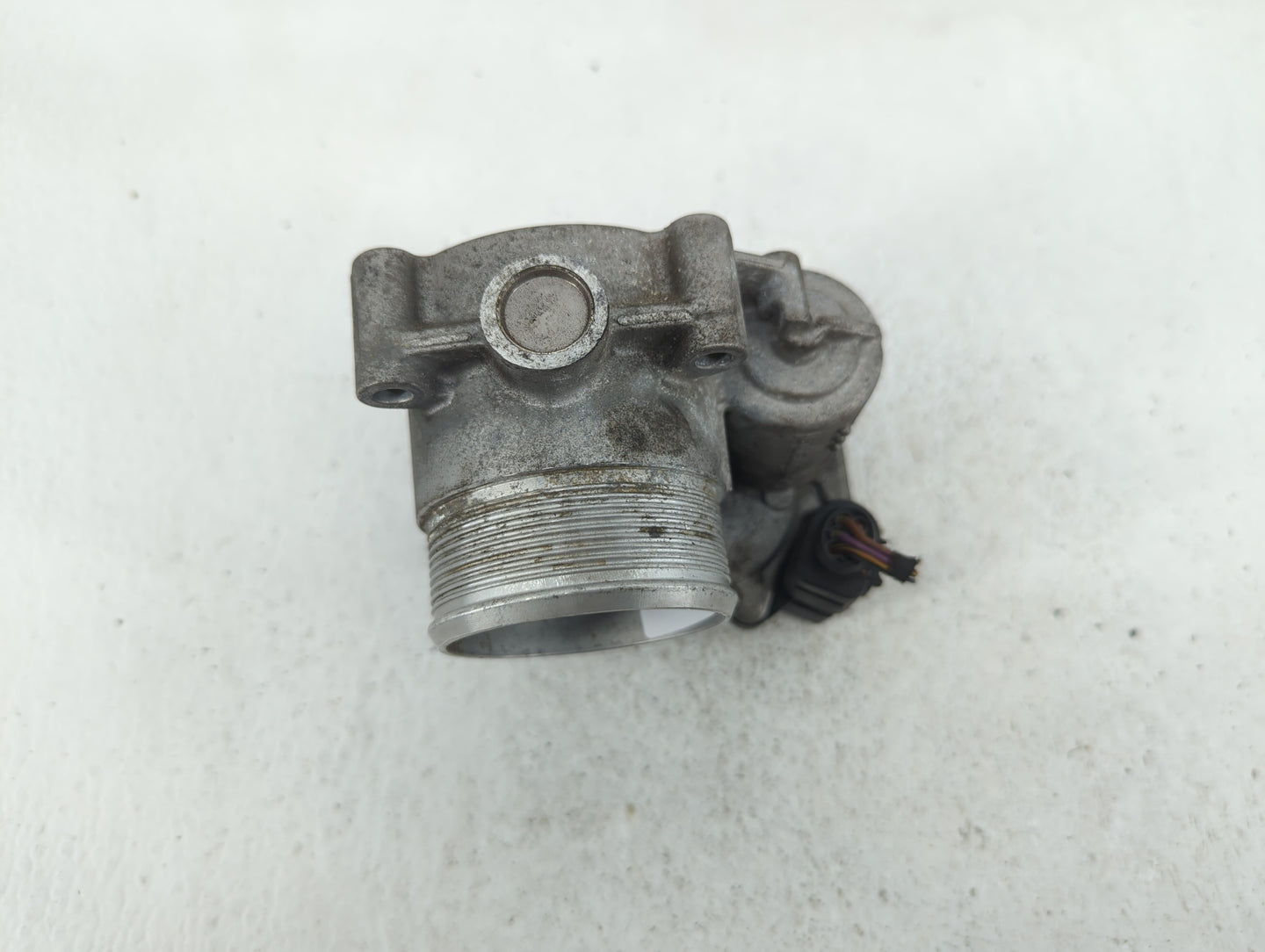 2009-2017 Volkswagen Cc Throttle Body P/N:06F 133 062 G 06F 133 062 Q Fits OEM Used Auto Parts - Oemusedautoparts1.com