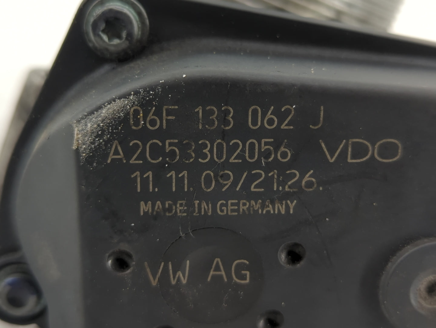 2009-2017 Volkswagen Cc Throttle Body P/N:06F 133 062 G 06F 133 062 Q Fits OEM Used Auto Parts - Oemusedautoparts1.com