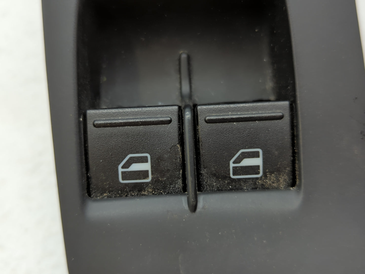 2009-2017 Volkswagen Cc Master Power Window Switch Replacement Driver Side Left P/N:1K4 959 857 C 1K0 959 565 K Fits OEM Use