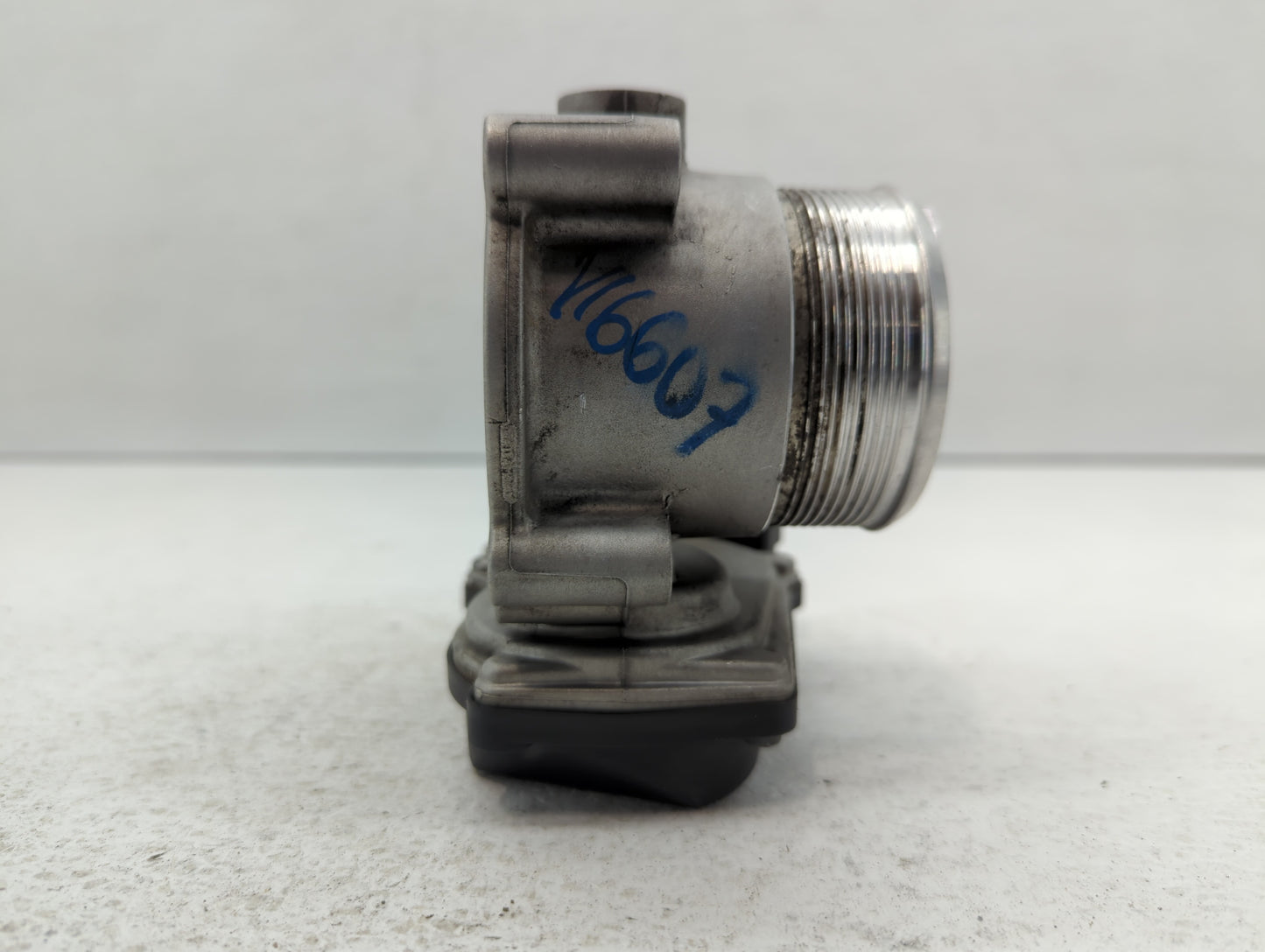 2009-2017 Volkswagen Cc Throttle Body P/N:06F 133 062 J Fits OEM Used Auto Parts - Oemusedautoparts1.com