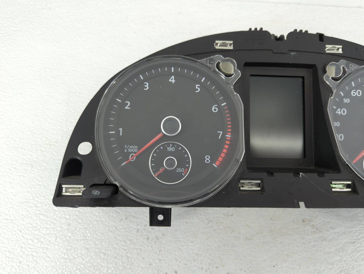 2010-2011 Volkswagen Cc Instrument Cluster Speedometer Gauges P/N:3C8 920 970 M 3C8920970M Fits Fits 2010 2011 OEM Used Auto