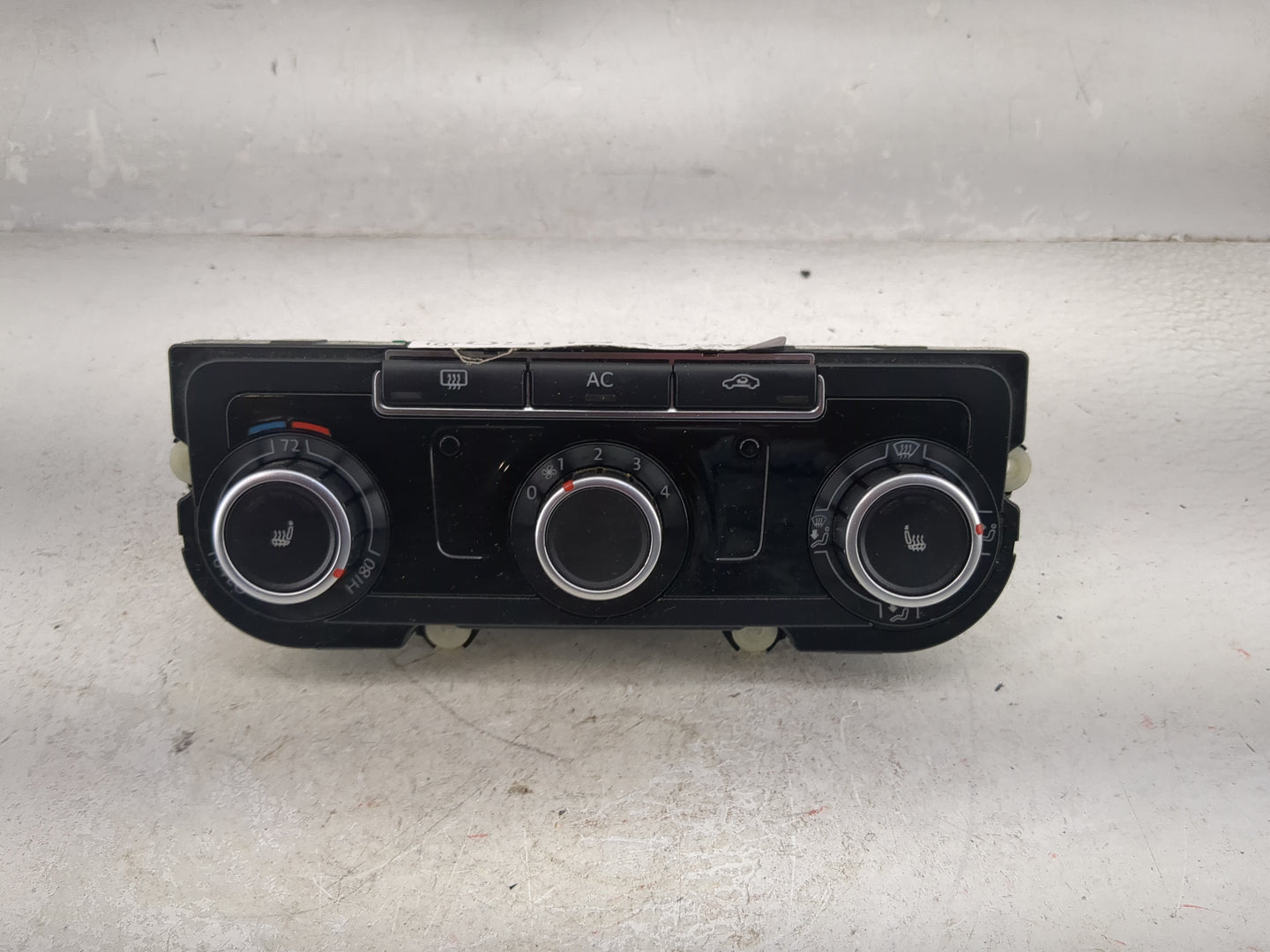 2011-2012 Volkswagen Cc Climate Control Module Temperature AC/Heater Replacement P/N:3C8907336AJ 5HB009751-27 Fits Fits 2011