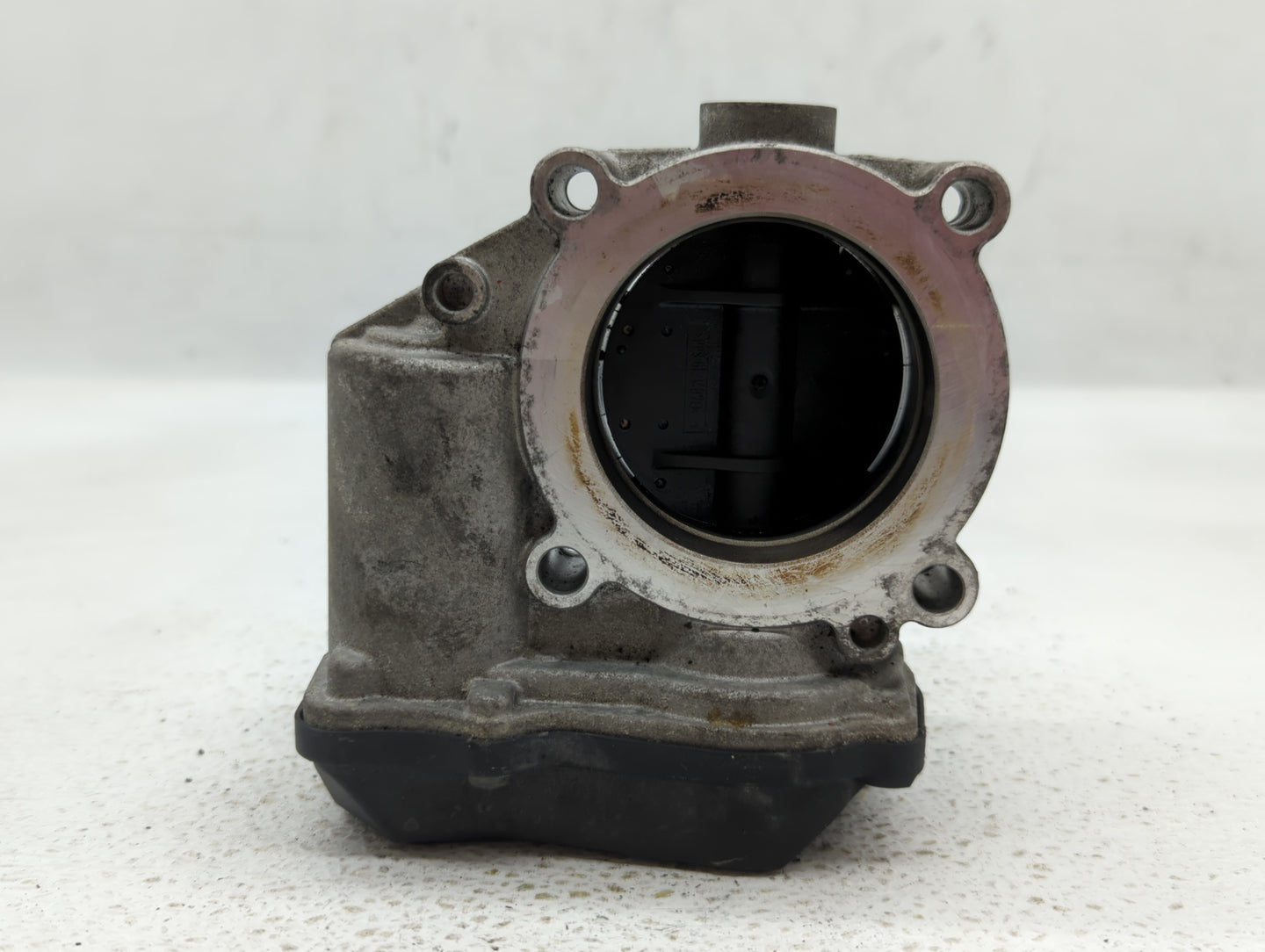 2009-2017 Volkswagen Cc Throttle Body P/N:06F 133 062 Q 06F 133 062 J Fits OEM Used Auto Parts - Oemusedautoparts1.com