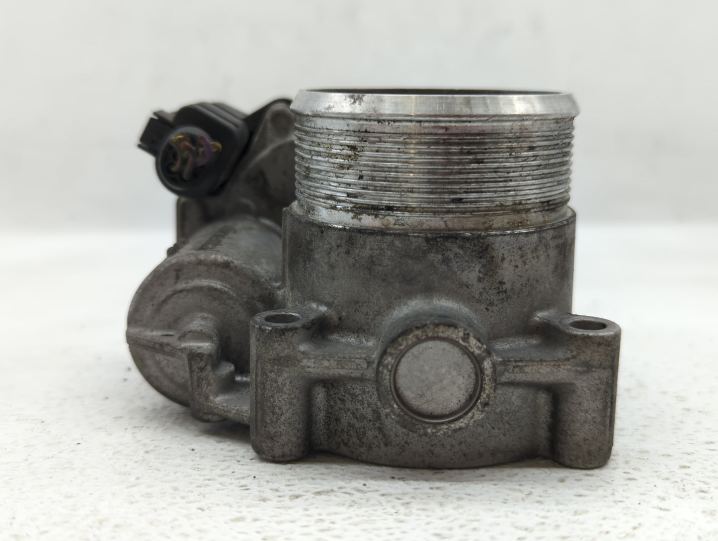 2009-2017 Volkswagen Cc Throttle Body P/N:06F 133 062 Q 06F 133 062 J Fits OEM Used Auto Parts - Oemusedautoparts1.com