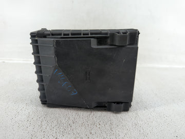 2011 Volkswagen Cc Fusebox Fuse Box Panel Relay Module P/N:25558580 Fits OEM Used Auto Parts - Oemusedautoparts1.com
