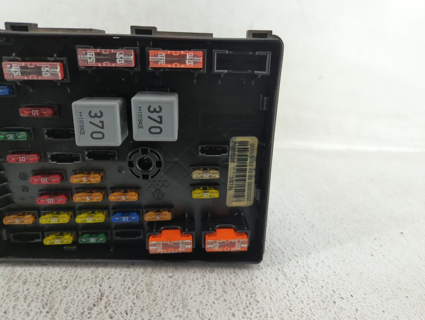 2011 Volkswagen Cc Fusebox Fuse Box Panel Relay Module P/N:25558580 Fits OEM Used Auto Parts - Oemusedautoparts1.com