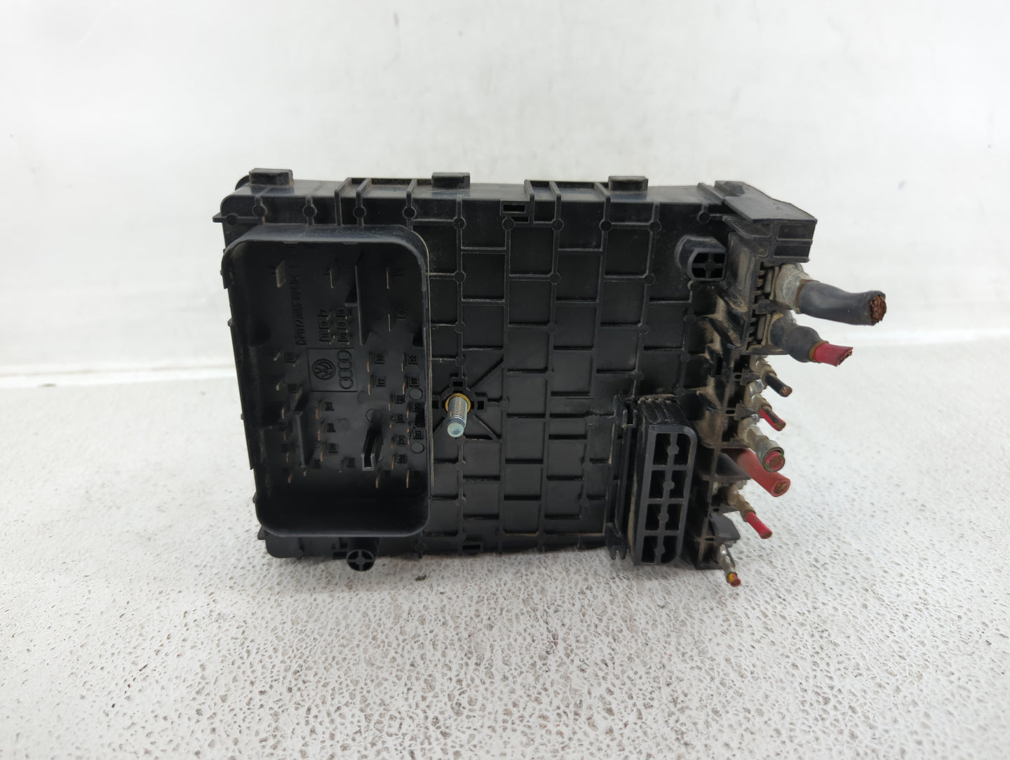 2011 Volkswagen Cc Fusebox Fuse Box Panel Relay Module P/N:25558580 Fits OEM Used Auto Parts - Oemusedautoparts1.com