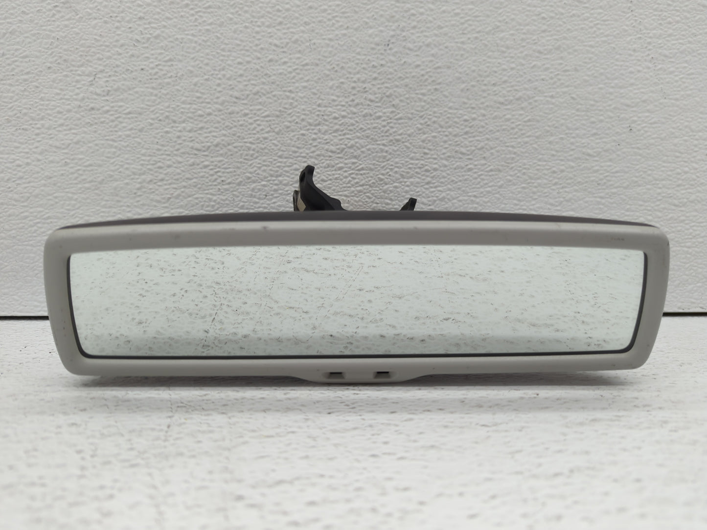 2009-2012 Volkswagen Cc Interior Rear View Mirror Replacement OEM P/N:E11026141 Fits OEM Used Auto Parts - Oemusedautoparts1