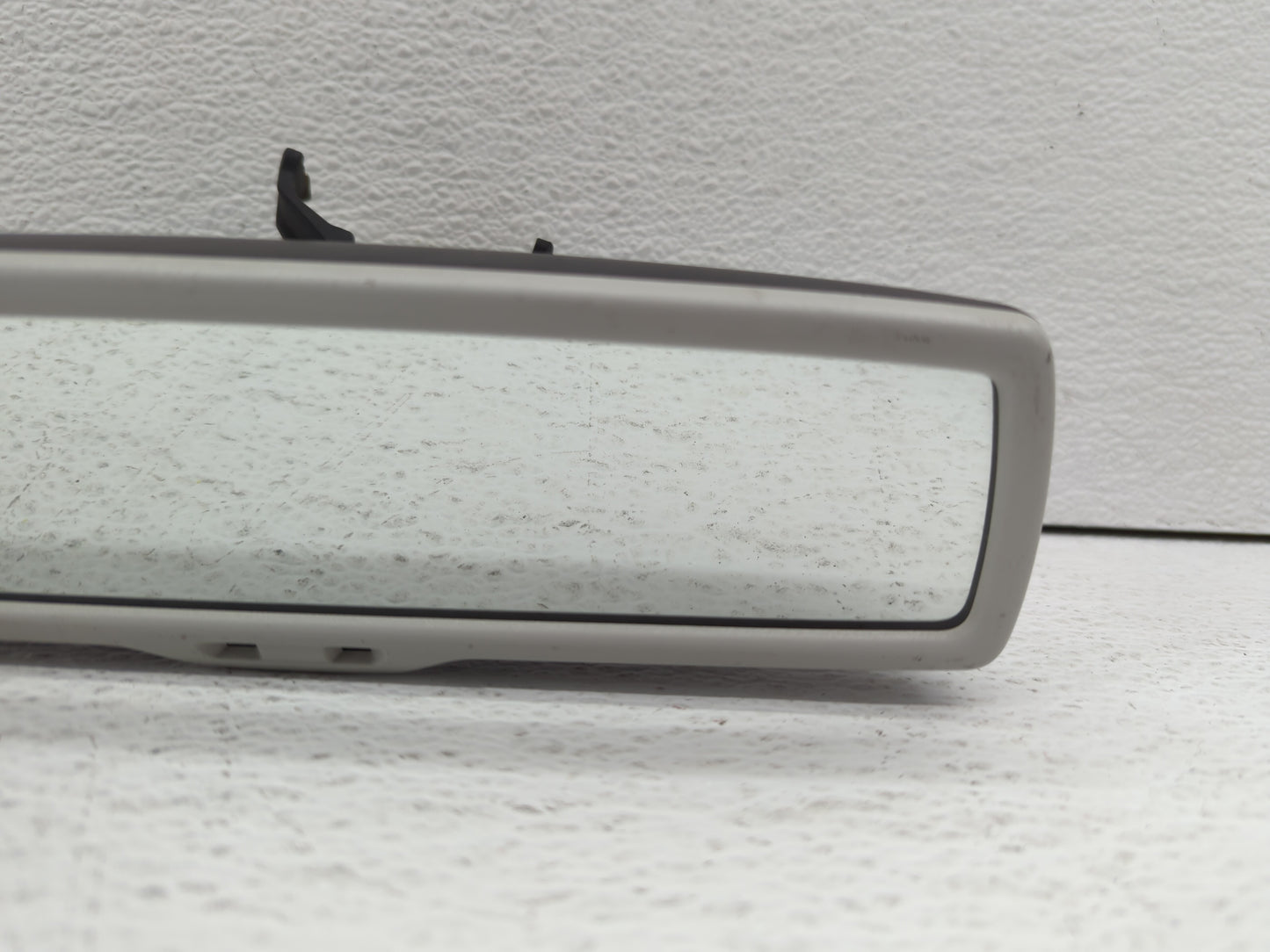 2009-2012 Volkswagen Cc Interior Rear View Mirror Replacement OEM P/N:E11026141 Fits OEM Used Auto Parts - Oemusedautoparts1