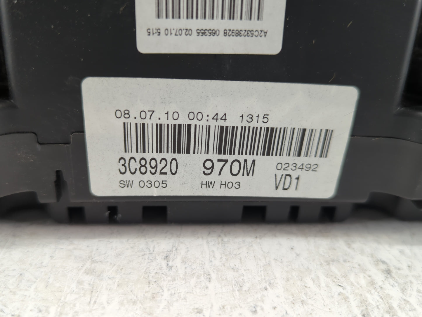 2010-2011 Volkswagen Cc Instrument Cluster Speedometer Gauges P/N:3C8920970M Fits Fits 2010 2011 OEM Used Auto Parts - Oemus