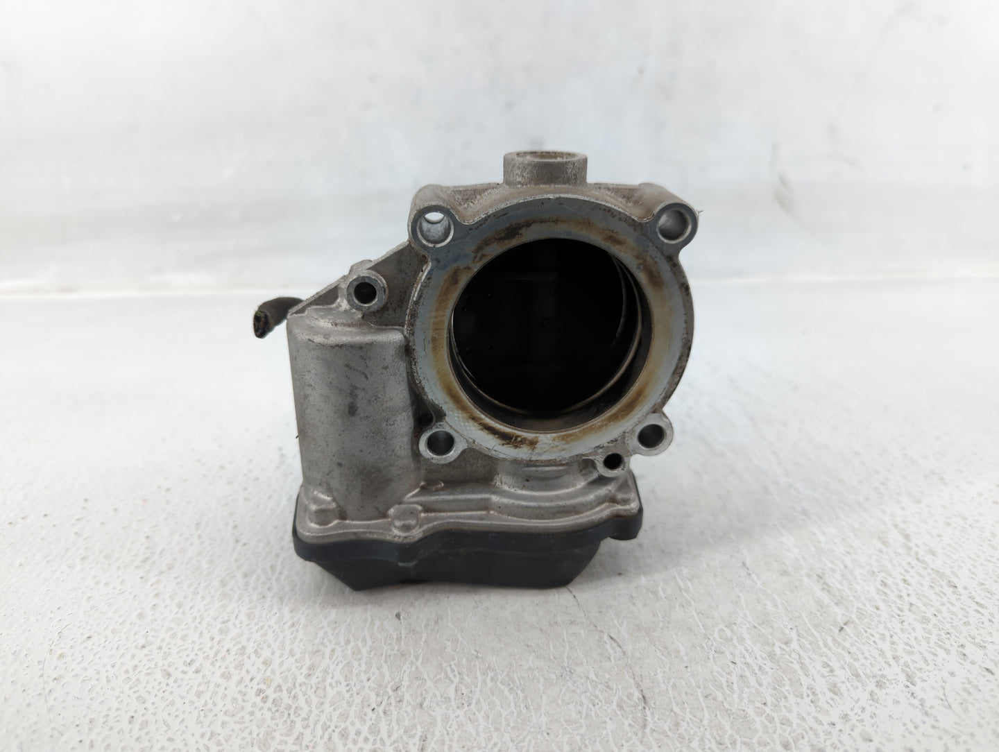 2009-2017 Volkswagen Cc Throttle Body P/N:06F 133 062 Q Fits OEM Used Auto Parts - Oemusedautoparts1.com