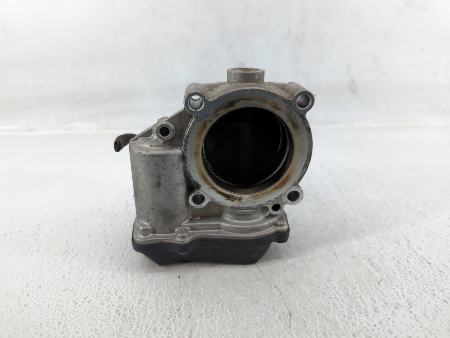 2009-2017 Volkswagen Cc Throttle Body P/N:06F 133 062 Q Fits OEM Used Auto Parts - Oemusedautoparts1.com